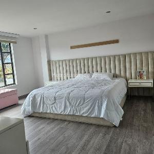 Casa de 5 alcobas en arriendo en San Jose De Bavaria, Bogotá, 650 m² · foto 6 de 14
