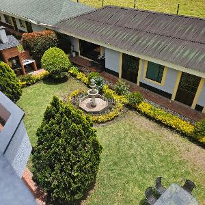 Casa de 5 alcobas en arriendo en San Jose De Bavaria, Bogotá, 650 m² · foto 7 de 14