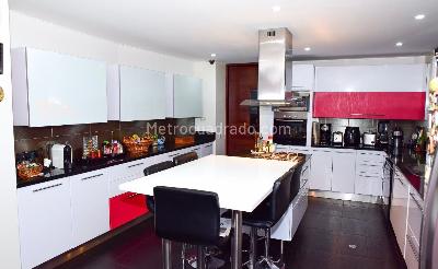 Casa de 4 alcobas en venta en San Jose De Bavaria, Bogotá, 322 m² · foto 15 de 18
