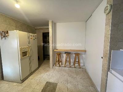 Apartamento de 2 alcobas en venta en Parque Del Virrey, Bogotá, 138 m² · foto 7 de 10