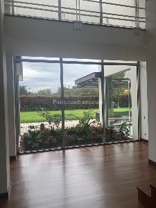Casa de 4 alcobas en venta en San Simon, Bogotá, 495 m² · foto 3 de 8