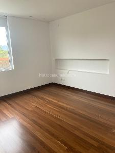 Casa de 4 alcobas en venta en San Simon, Bogotá, 495 m² · foto 4 de 8