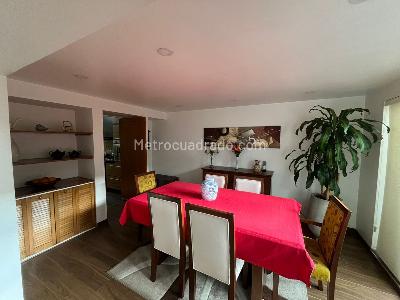 Casa de 3 alcobas en venta en San Jose De Bavaria, Bogotá, 280 m² · foto 12 de 19