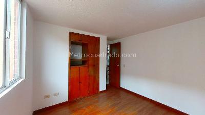 Casa de 3 alcobas en venta en Mirandela, Bogotá, 70 m² · foto 2 de 7