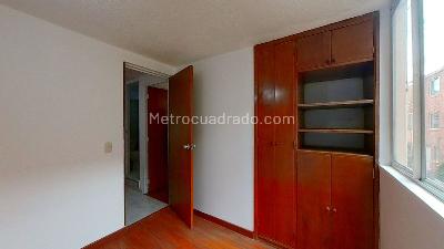 Casa de 3 alcobas en venta en Mirandela, Bogotá, 70 m² · foto 3 de 7