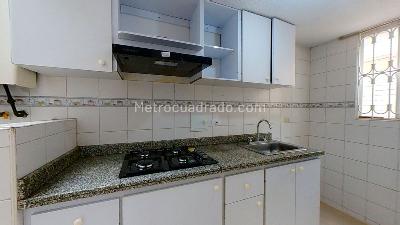 Casa de 3 alcobas en venta en Mirandela, Bogotá, 70 m² · foto 4 de 7