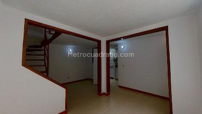 Casa de 3 alcobas en venta en Mirandela, Bogotá, 70 m² · foto 6 de 7