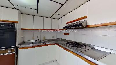 Apartamento de 4 alcobas en venta en Molinos Norte, Bogotá, 143 m² · foto 8 de 8