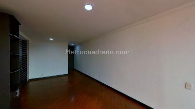 Apartamento de 3 alcobas en venta en Ciudad Hayuelos, Bogotá, 78 m² · foto 3 de 9