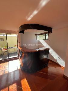Casa de 5 alcobas en arriendo en San Jose De Bavaria, Bogotá, 350 m² · foto 13 de 20