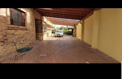 Casa de 4 alcobas en venta en San Jose De Bavaria, Bogotá, 520 m² · foto 9 de 18