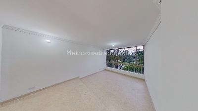 Apartamento en venta en Mirandela, Bogotá · foto 5 de 13