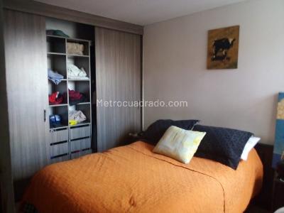 Apartamento de 2 alcobas en venta en Prado Veraniego Norte, Bogotá, 50 m² · foto 5 de 7