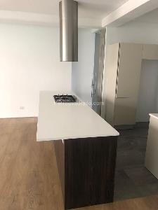 Apartamento de 2 alcobas en venta en Chico Norte, Bogotá, 143 m² · foto 3 de 12
