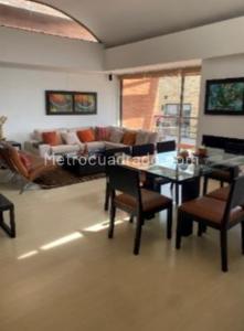 Apartamento en venta en Quintas De Santa Barbara, Bogotá · foto 8 de 11