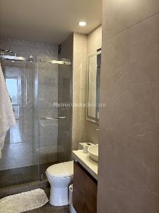 Apartamento de 2 alcobas en venta en Chapinero Alto Emaus, Bogotá, 104 m² · foto 12 de 15