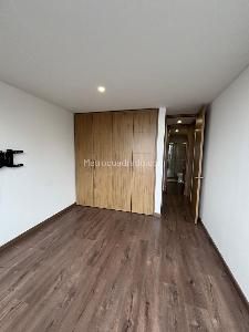 Apartamento de 2 alcobas en venta en Chapinero Alto Emaus, Bogotá, 104 m² · foto 3 de 15