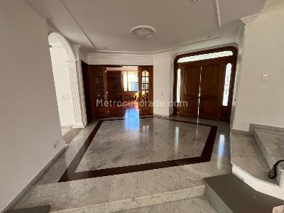 Casa de 5 alcobas en arriendo en San Jose De Bavaria, Bogotá, 350 m² · foto 19 de 20