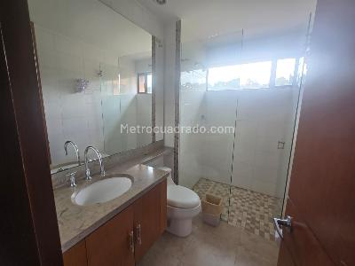 Apartamento de 3 alcobas en venta en Altos De Sotileza, Bogotá, 240 m² · foto 11 de 20