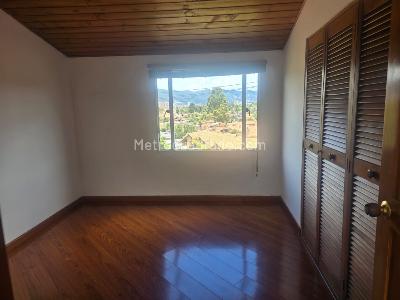 Casa de 4 alcobas en venta en San Jose De Bavaria, Bogotá, 245 m² · foto 11 de 19