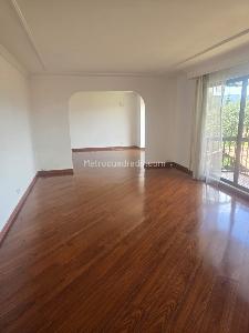 Casa de 4 alcobas en venta en San Jose De Bavaria, Bogotá, 245 m² · foto 16 de 19