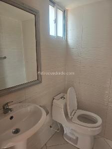 Casa de 4 alcobas en venta en San Jose De Bavaria, Bogotá, 245 m² · foto 2 de 19