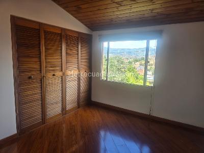 Casa de 4 alcobas en venta en San Jose De Bavaria, Bogotá, 245 m² · foto 7 de 19