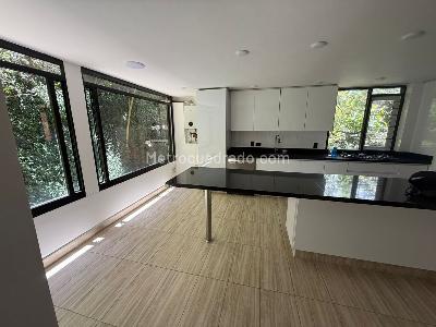Apartamento de 3 alcobas en venta en Los Rosales, Bogotá, 250 m² · foto 1 de 10