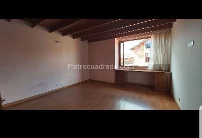 Casa de 5 alcobas en venta en San Jose De Bavaria, Bogotá, 500 m² · foto 10 de 10