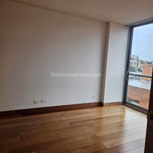 Apartamento en venta en Los Rosales, Bogotá · foto 4 de 12
