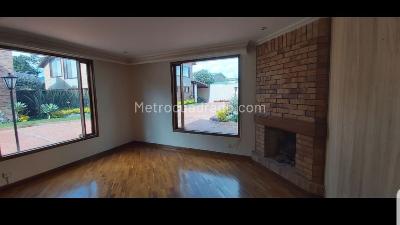 Casa de 4 alcobas en venta en San Jose De Bavaria, Bogotá, 520 m² · foto 4 de 15