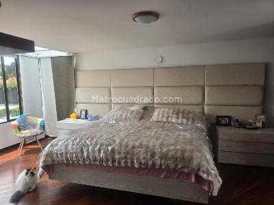Casa de 4 alcobas en venta en San Jose De Bavaria, Bogotá, 340 m² · foto 10 de 14