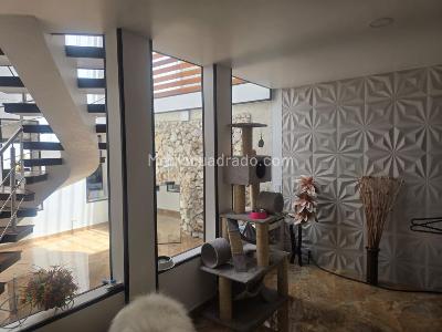 Casa de 4 alcobas en venta en San Jose De Bavaria, Bogotá, 340 m² · foto 8 de 14