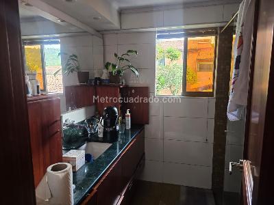 Casa de 4 alcobas en venta en San Jose De Bavaria, Bogotá, 350 m² · foto 11 de 13