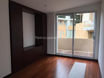 Casa de 3 alcobas en venta en Altos De Sotileza, Bogotá, 246 m² · foto 3 de 12