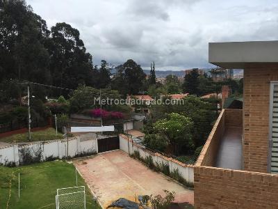 Casa de 3 alcobas en venta en Altos De Sotileza, Bogotá, 246 m² · foto 9 de 12