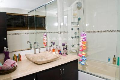 Casa de 2 alcobas en venta en San Jose De Bavaria, Bogotá, 359 m² · foto 4 de 7