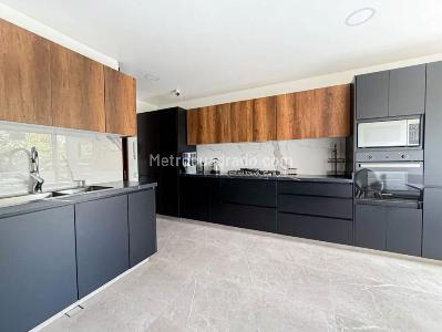 Apartamento de 4 alcobas en venta en Balcones De Lindaraja, Bogotá, 238 m² · foto 6 de 13