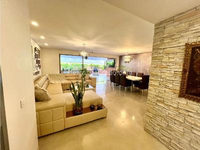 Apartamento de 3 alcobas en venta en Pance, Cali, 224 m² · foto 2 de 20