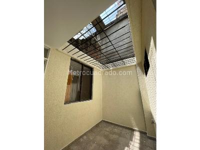 Casa de 5 alcobas en venta en Champagnat, Cali, 400 m² · foto 4 de 20