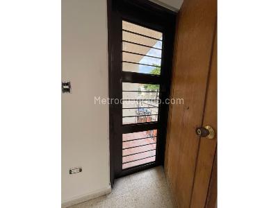 Casa de 5 alcobas en venta en Champagnat, Cali, 400 m² · foto 10 de 20