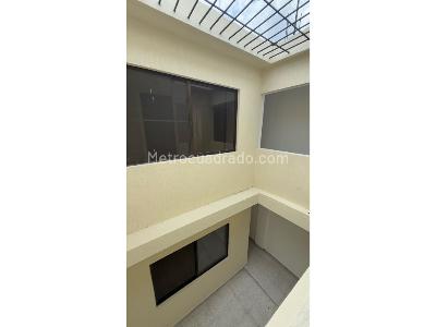 Casa de 5 alcobas en venta en Champagnat, Cali, 400 m² · foto 14 de 20