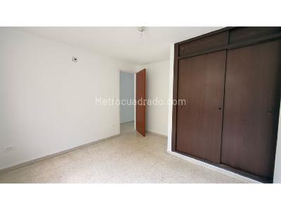 Casa de 5 alcobas en venta en Champagnat, Cali, 400 m² · foto 16 de 20