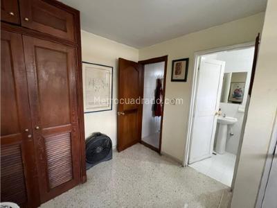 Apartamento de 3 alcobas en venta en Norte Juanambu, Cali, 220 m² · foto 18 de 20