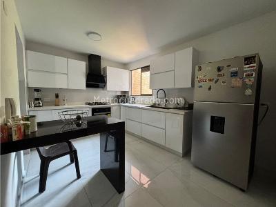 Apartamento de 3 alcobas en venta en Oeste, Cali, 147 m² · foto 3 de 14
