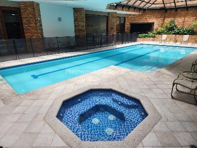 Apartamento de 3 alcobas en venta en Chico Cabrera, Bogotá, 307 m² · foto 16 de 18