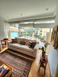 Apartamento de 3 alcobas en venta en Chico Cabrera, Bogotá, 307 m² · foto 2 de 18