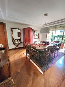 Apartamento de 3 alcobas en venta en Chico Cabrera, Bogotá, 307 m² · foto 4 de 18