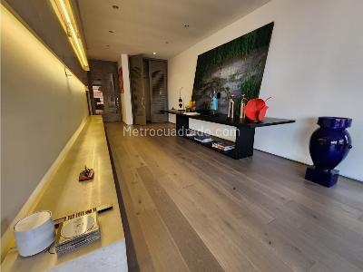 Apartamento de 3 alcobas en venta en Los Rosales Reservado, Bogotá, 469 m² · foto 2 de 20