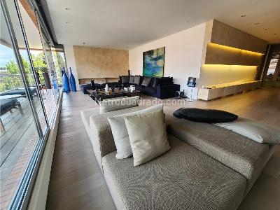 Apartamento de 3 alcobas en venta en Los Rosales Reservado, Bogotá, 469 m² · foto 5 de 20